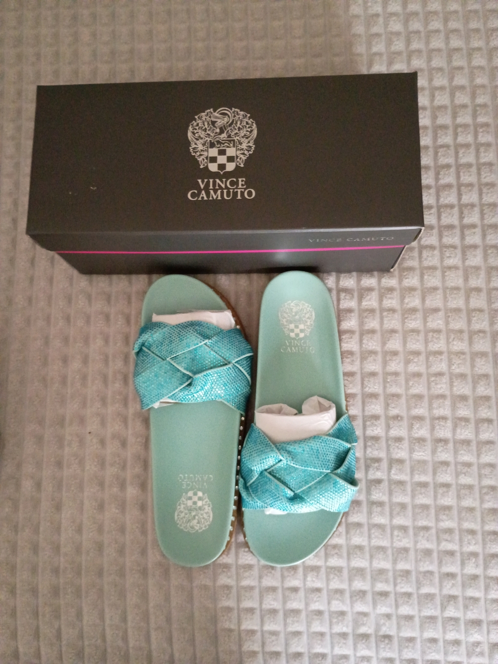 NWT Vince Camuto Turquoise Rhinestone Slide Sandals Glam Resort Slides